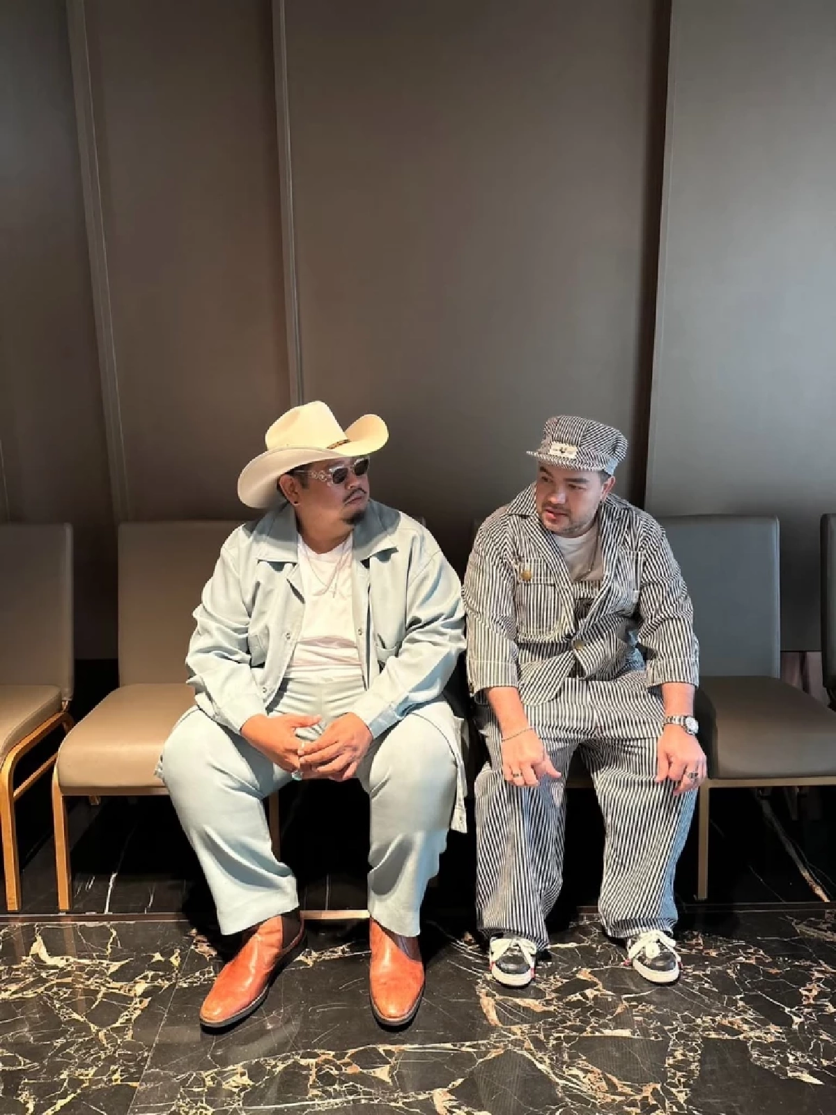 ป๊อป ปองกูล ช่วยน้ำท่วม โชว์หลักฐาน “โอ๊ต ปราโมทย์ บริจาค 1 ล้าน”