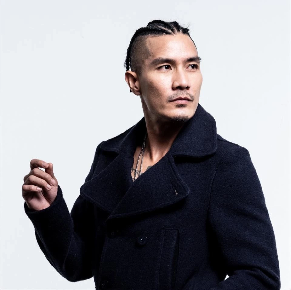 \"แบงค์ วงแคลช\" โพสต์ซึ้งถึง \"อ.สกล\" ไม่แปลกใจเห็นเต็มหน้าเพจ