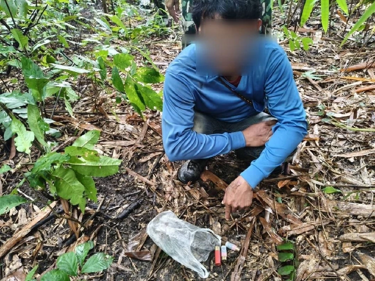 อุทยานฯ พุเตย จับกุม 2 ผู้ต้องหา พร้อมปืน-อุปกรณ์ล่าหมูป่า