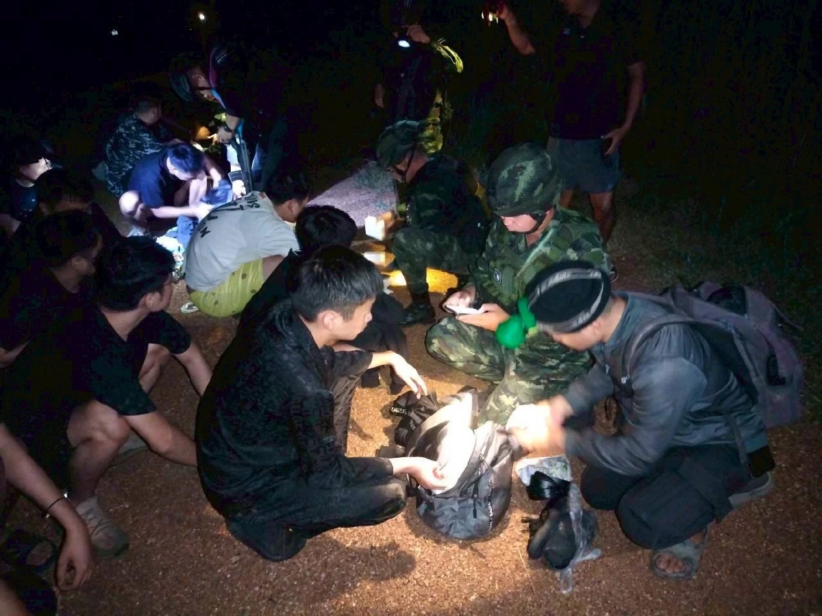 กองกำลังบูรพาเข้มชายแดนสระแก้ว หลังจับลอบเข้าเมืองกว่า 500 ราย