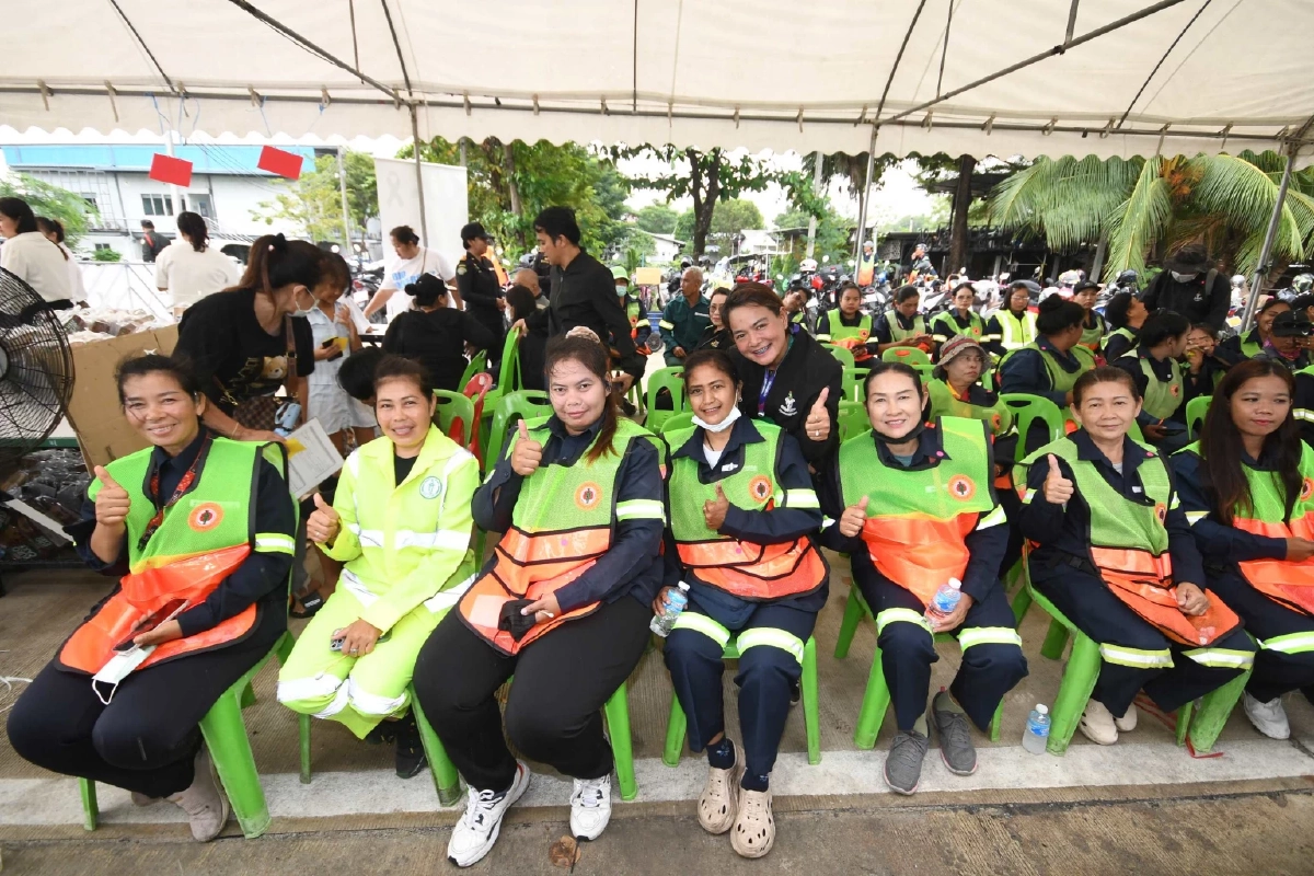 มูลนิธิศรีเทพไทย ผนึก สนง.เขตบางนา ช่วยเหลือกลุ่มเปราะบาง ถวายเป็นพระราชกุศล