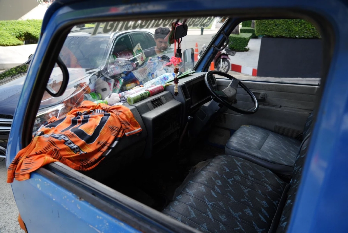 เปิดภายใน \"รถขนฝัน\" เห็นแล้วยอมใจ พร้อมสาเหตุ \"อ.สกล\" ยังขับอยู่