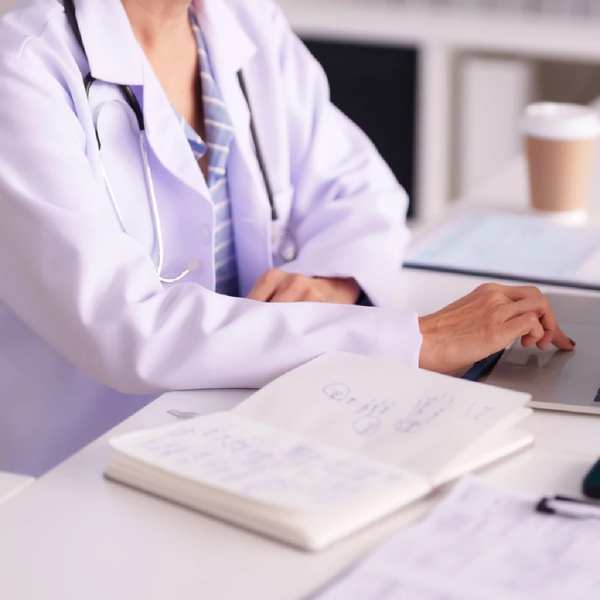 “สธ.” เร่งด่วน! แก้วิกฤติขาดแพทย์ 59 จังหวัด รพช.สีแดง 12 พื้นที่ขาดหนัก