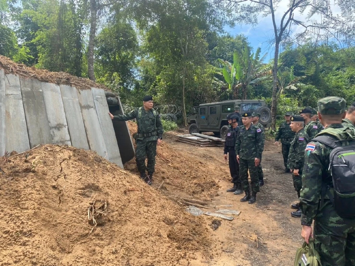 กองทัพภาคที่ 2 เร่งสร้างหลุมบุคคลคู่–หลุมหลบภัยกว่า 250 แห่ง