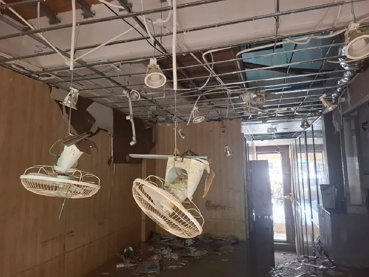 “เคน ภูภูมิ” ใจสลาย! เผยภาพคาเฟ่หาดใหญ่พังยับหลังน้ำลด