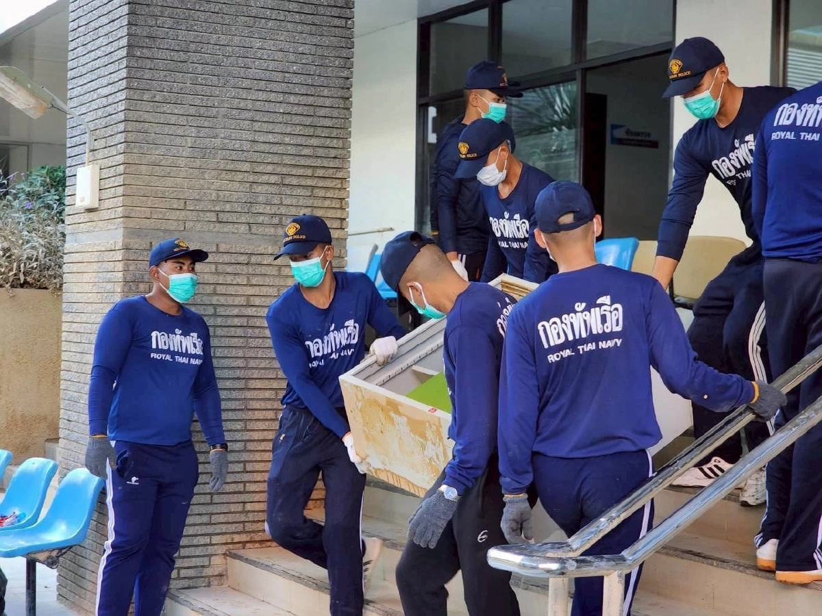 กองทัพเรือระดมกำลังฟื้นฟู รพ.หาดใหญ่ ตั้งเป้าเปิดห้องฉุกเฉิน