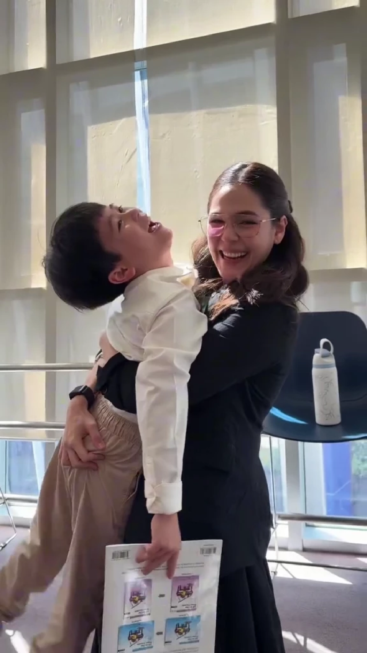 แม่ชมสุดปลื้ม ลูกชายเปิดโหมดศิลปินตัวน้อย เผยพรสวรรค์ด้านดนตรี