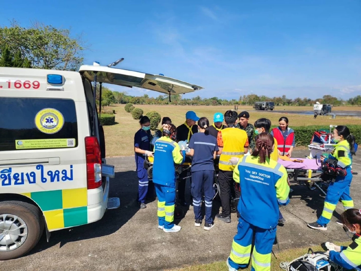 กกล.ผาเมือง ส่ง ฮ.212 บินด่วนรับผู้ป่วยวิกฤติ พื้นที่ห่างไกล