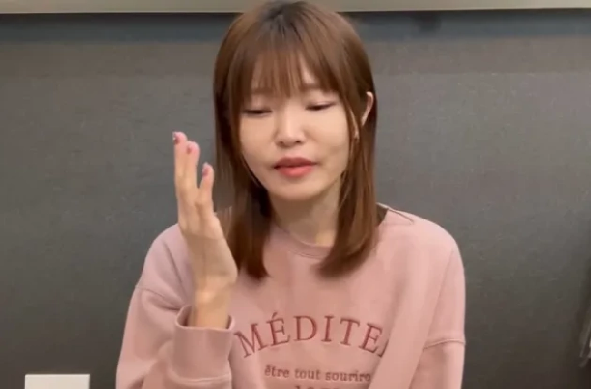 ยูทูบเบอร์สาว โป๊ะแตก โชว์กินแต่ถูกจับได้เคี้ยวแล้วคาย