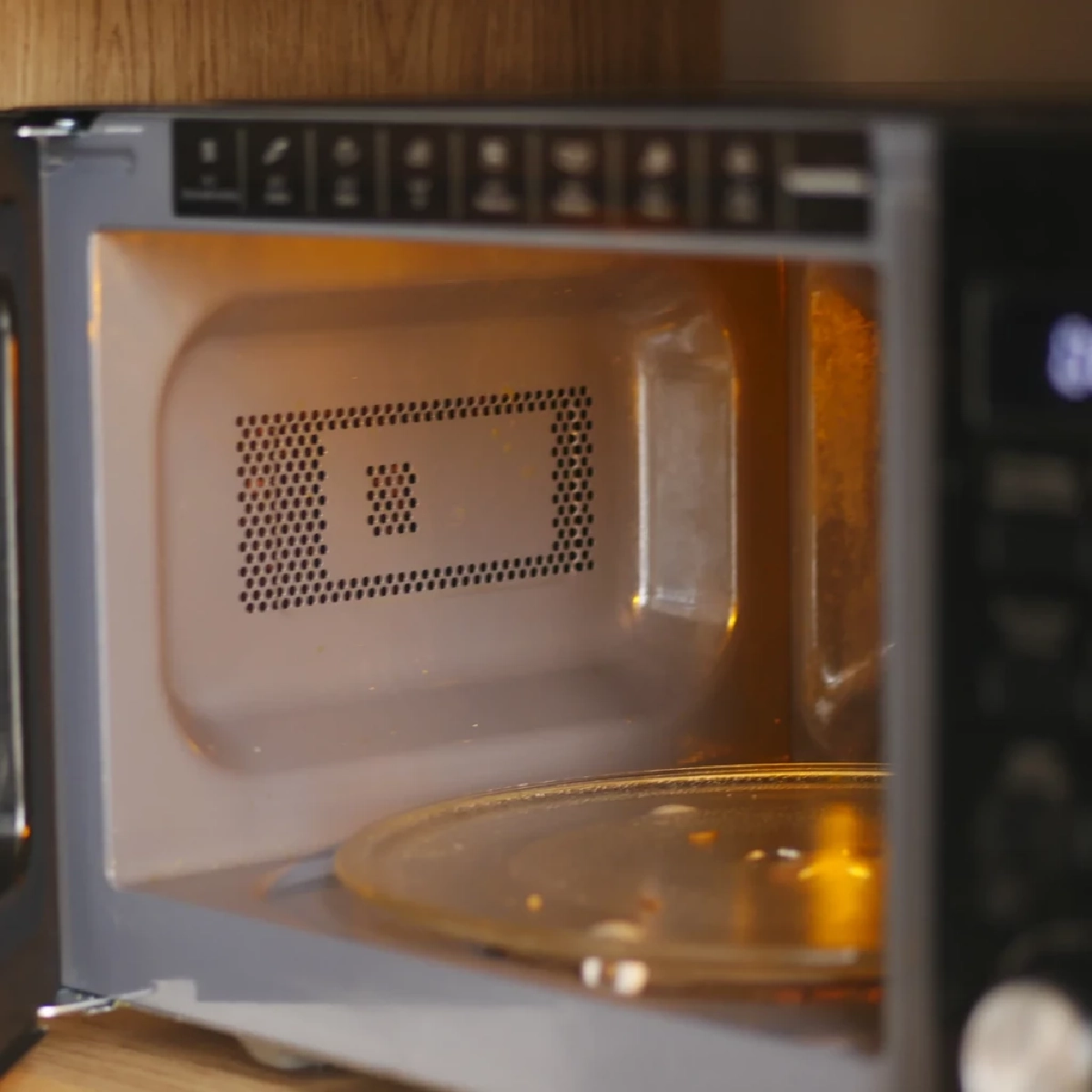 ไมโครเวฟวางตรงไหนปลอดภัยสุด? ผู้เชี่ยวชาญเตือนจุดเสี่ยง