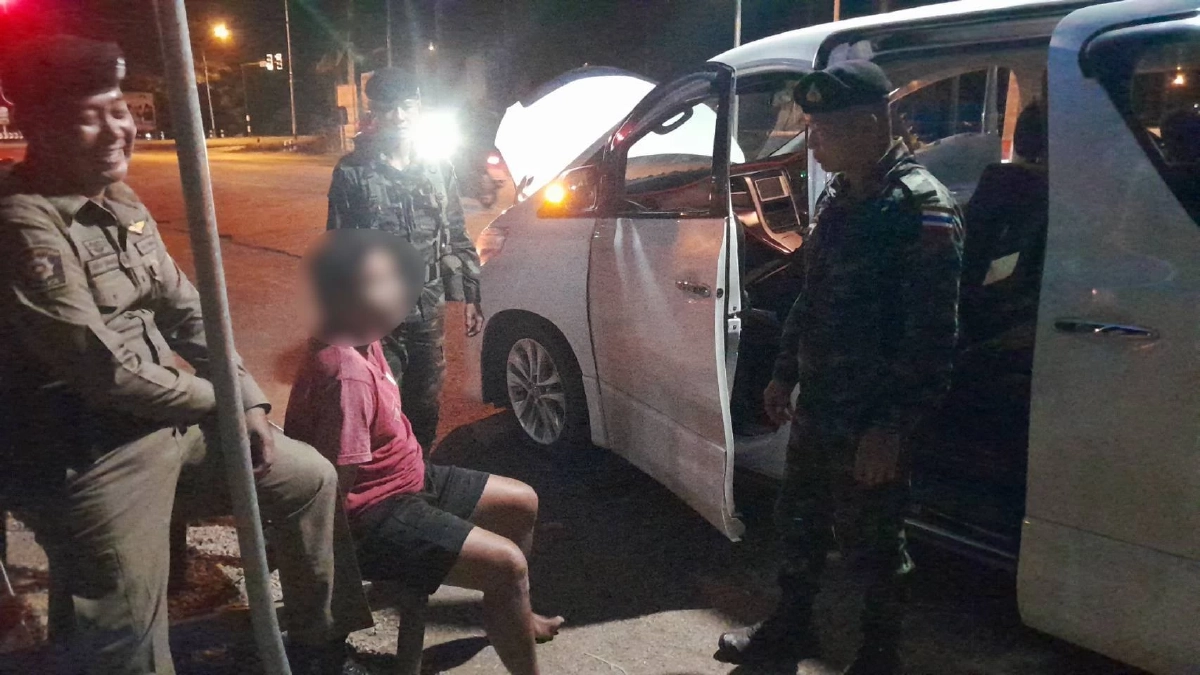 สกัดจับรถตู้คาด่าน ดัดแปลงรถซุกยาเค มูลค่ากว่า 36 ล้านบาท