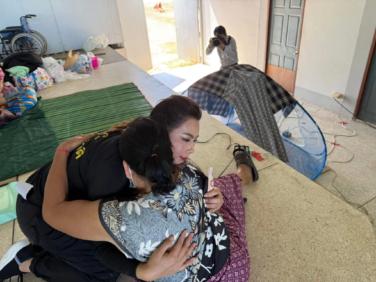 "บุ๋ม ปนัดดา" นำทีมองค์กรทำดี เยียวยาผู้ประสบภัยชายแดน