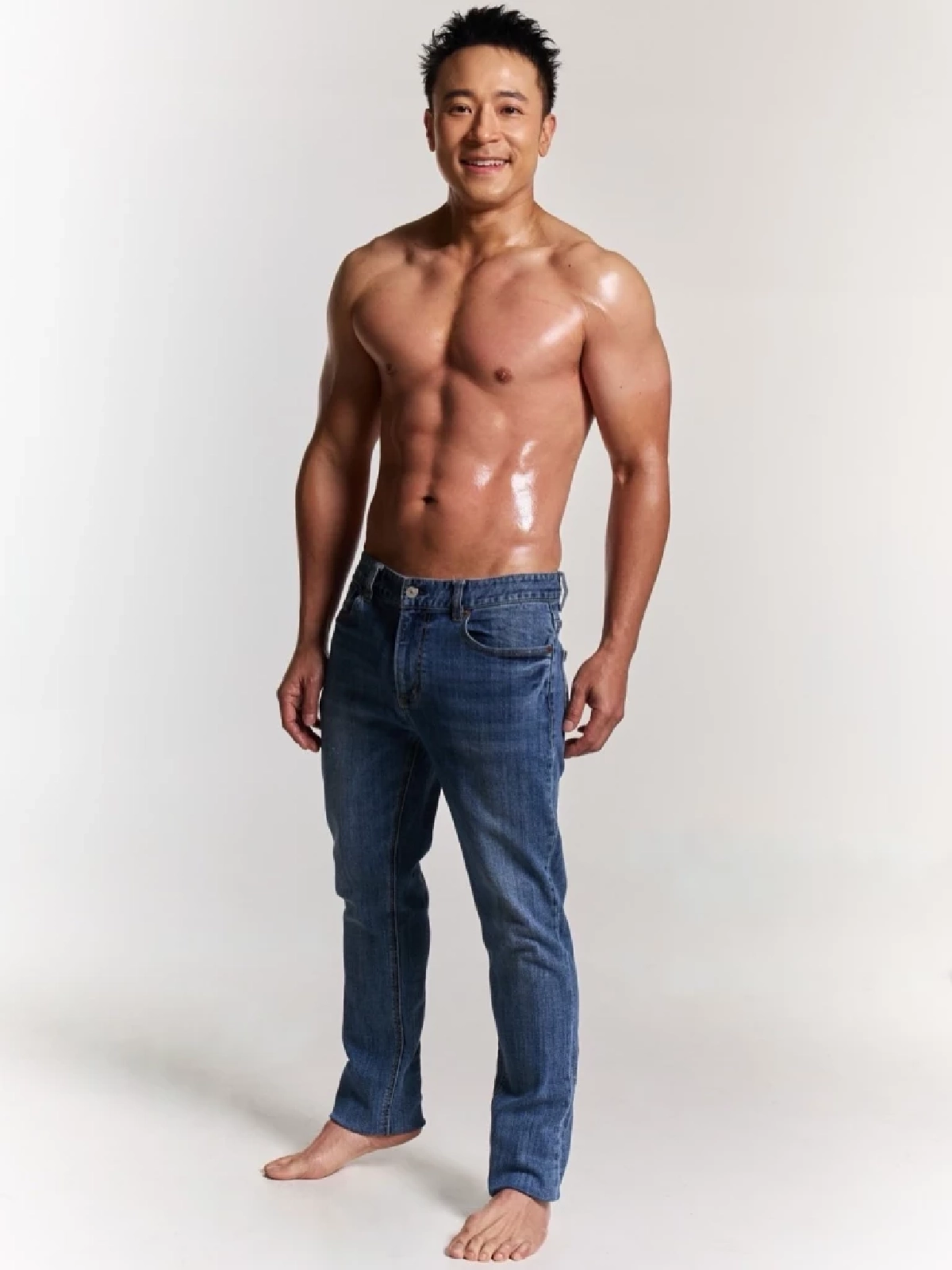 ร่างหมีสู่ร่างทอง มิค บรมวุฒิ พิสูจน์วินัยเปลี่ยนชีวิตในวัย 47 ปี 