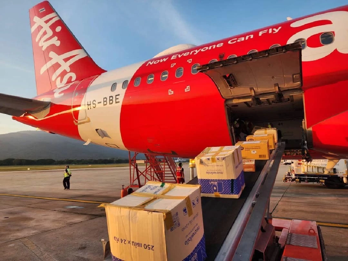 "แอร์เอเชีย" ขนส่งความห่วงใยคนไทยสู่ผู้ประสบอุทกภัยหาดใหญ่-นราธิวาส 