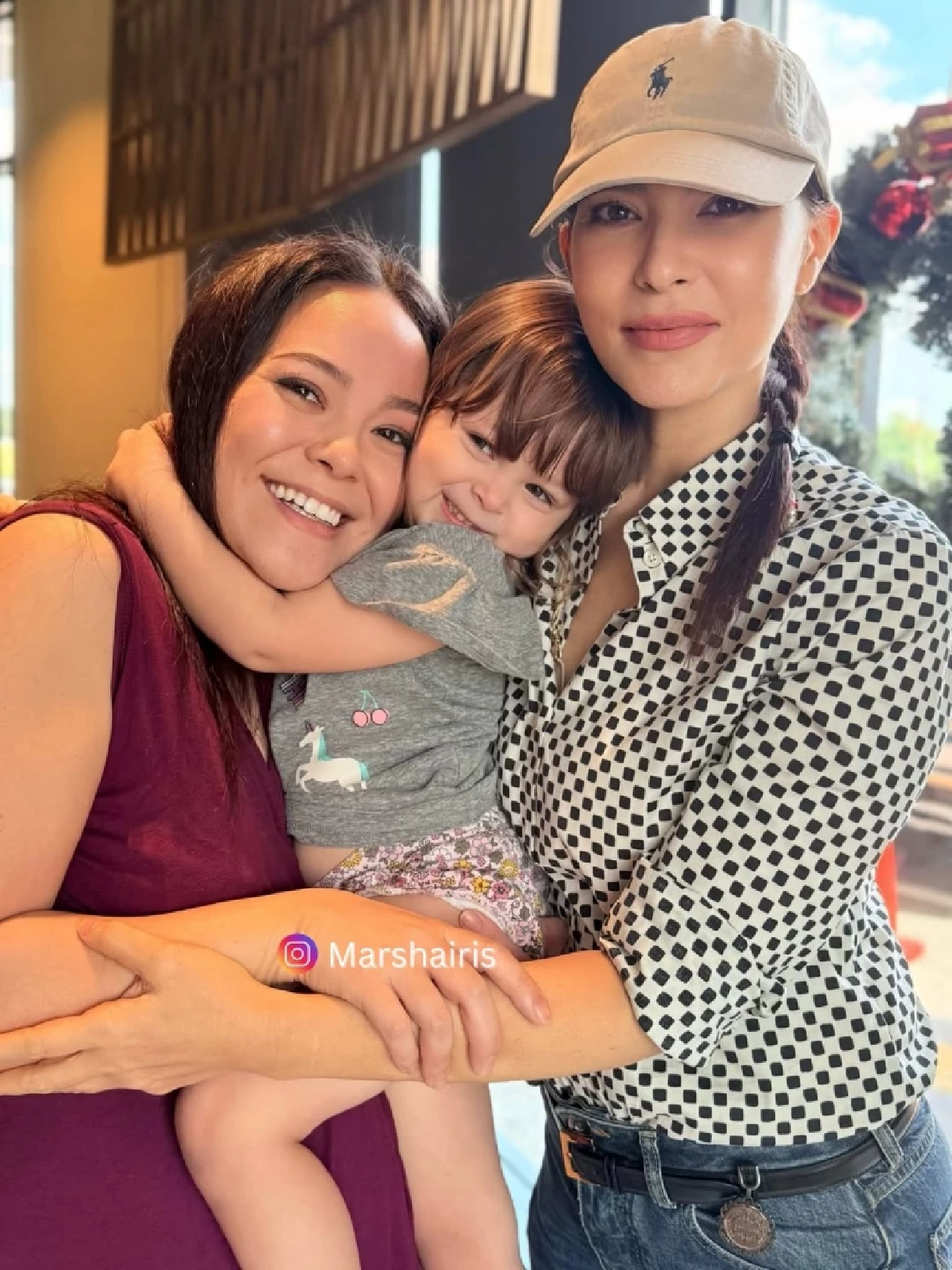 ตะลึงทั้งไทม์ไลน์! “มาช่า วัฒนพานิช” โพสต์ภาพครอบครัว  