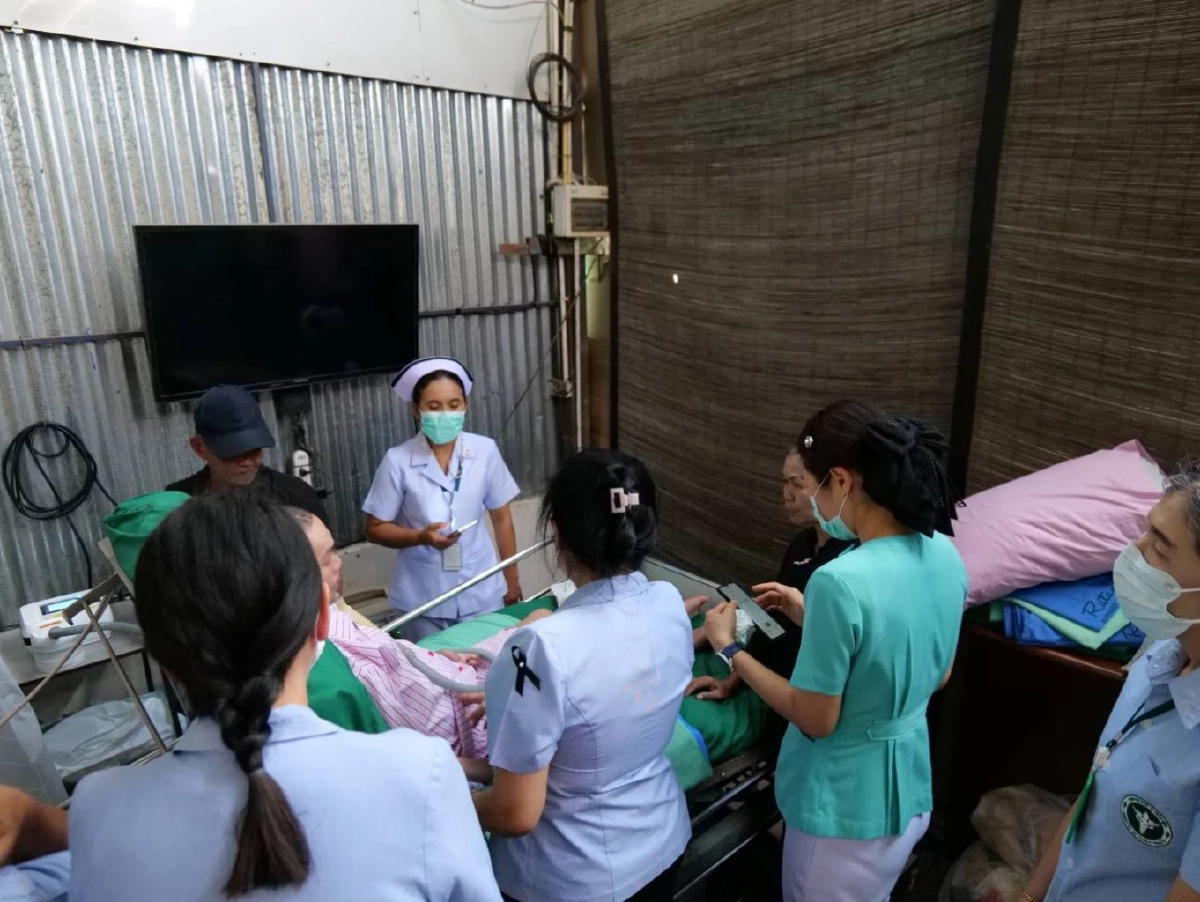 แห่ยินดี ผู้ป่วยอุบัติเหตุ นอนรพ.มา 14 ปี ล่าสุดกลับบ้านได้แล้ว