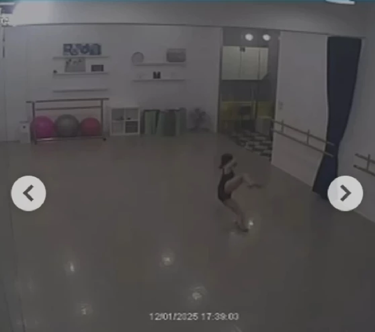 ลื่นล้มระทึก นาที \"น้องอินเตอร์\" แขนหัก ต้องผ่าตัดดามเหล็ก