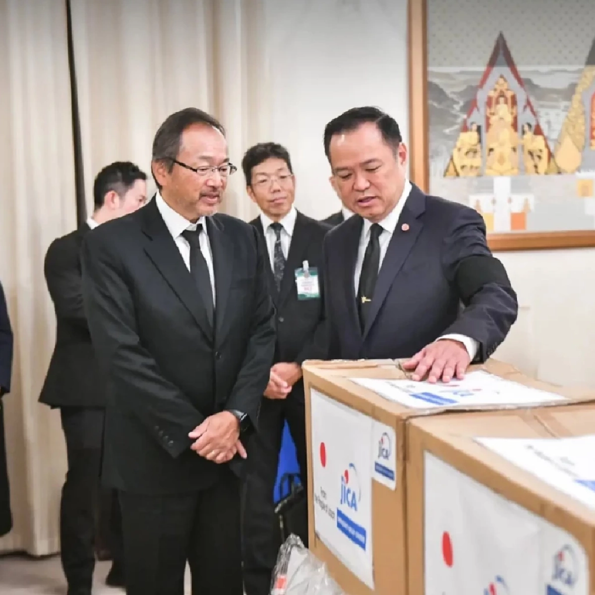 ญี่ปุ่นส่งมอบสิ่งของบรรเทาทุกข์ ช่วยผู้ประสบภัยไทย