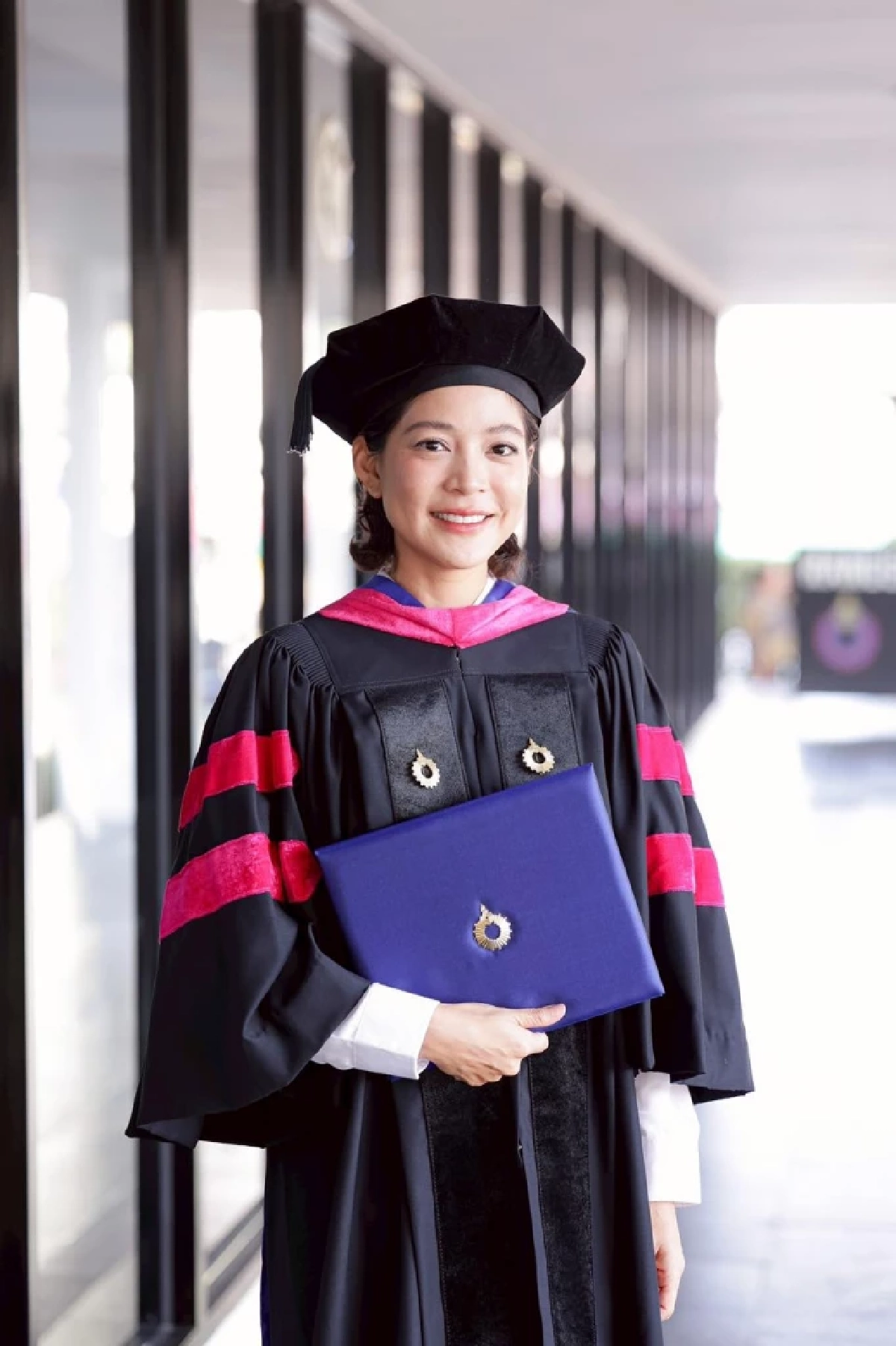 อีกก้าวในชีวิต “สายป่าน อภิญญา” คว้าปริญญาโท นิเทศศาสตร์ ม.รังสิต