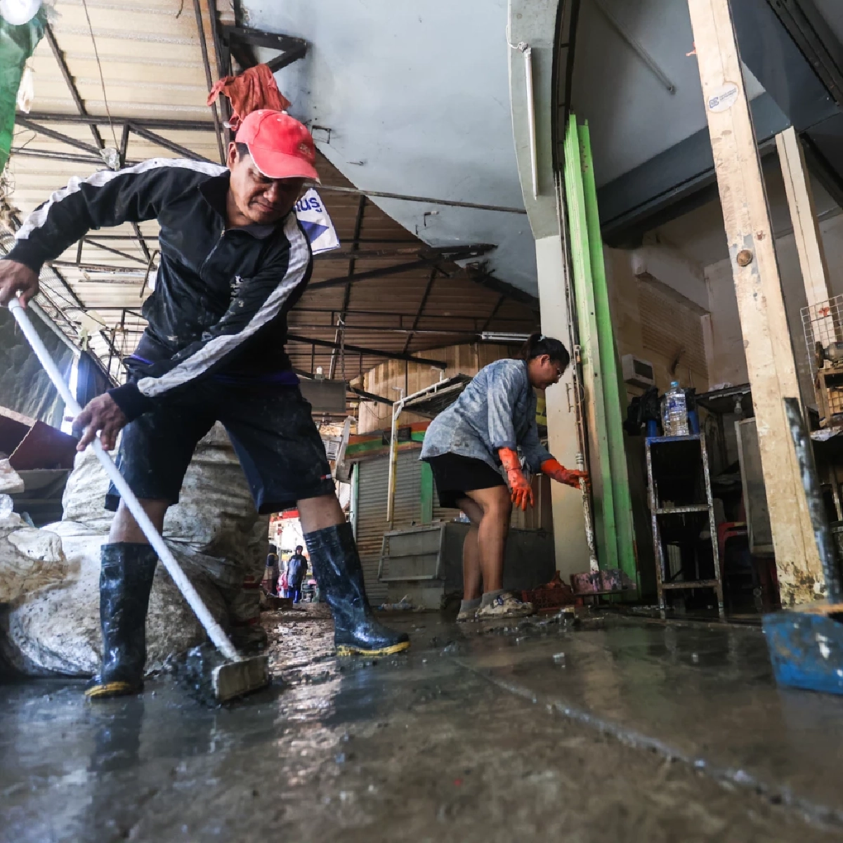 หาดใหญ่เร่งฟื้นเมือง 14 วัน หลังน้ำท่วมใหญ่บ้านพังนับแสน