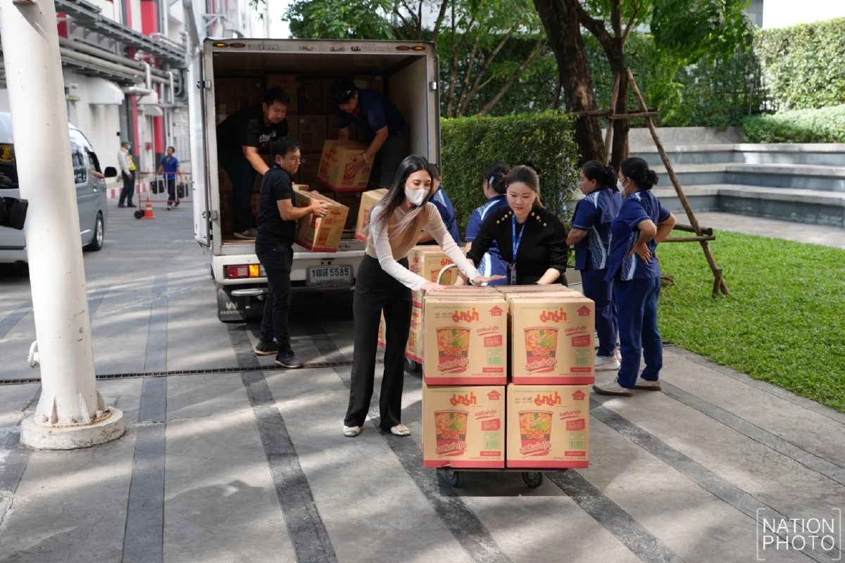 เครือเนชั่นร่วมใจ ส่งความช่วยเหลือ โครงการเนชั่นปันน้ำใจ ช่วยเหลือผู้ประสบอุทกภัยใต้