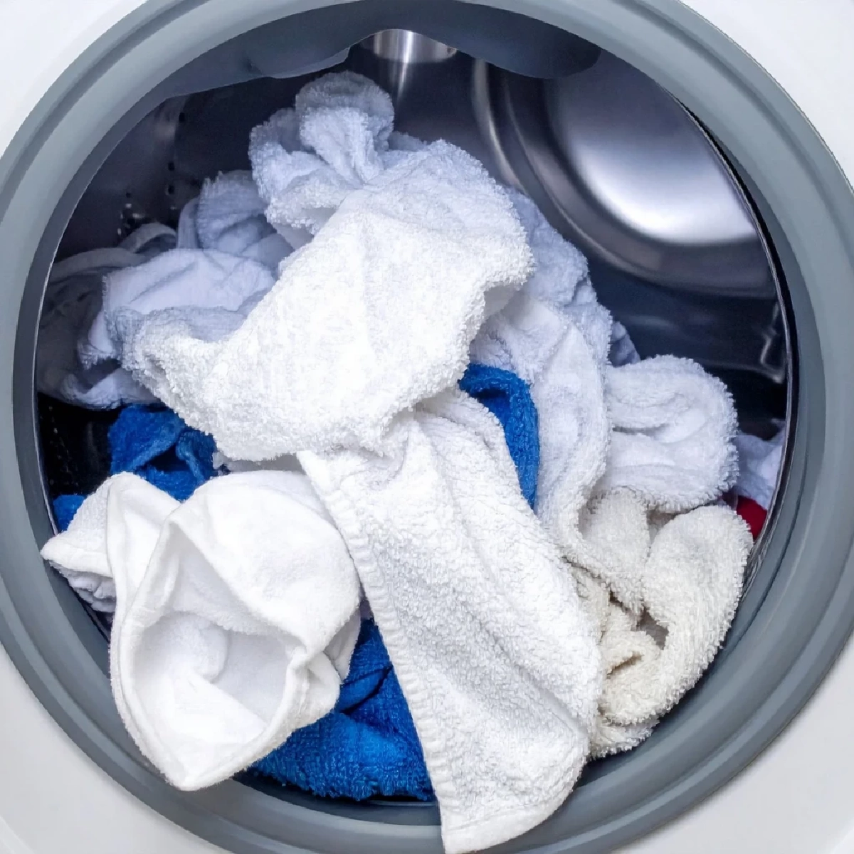 อย่าหาทำ! 5 สิ่งต้องห้ามโยนลงเครื่องซักผ้า หากไม่อยากเครื่องพังเร็ว