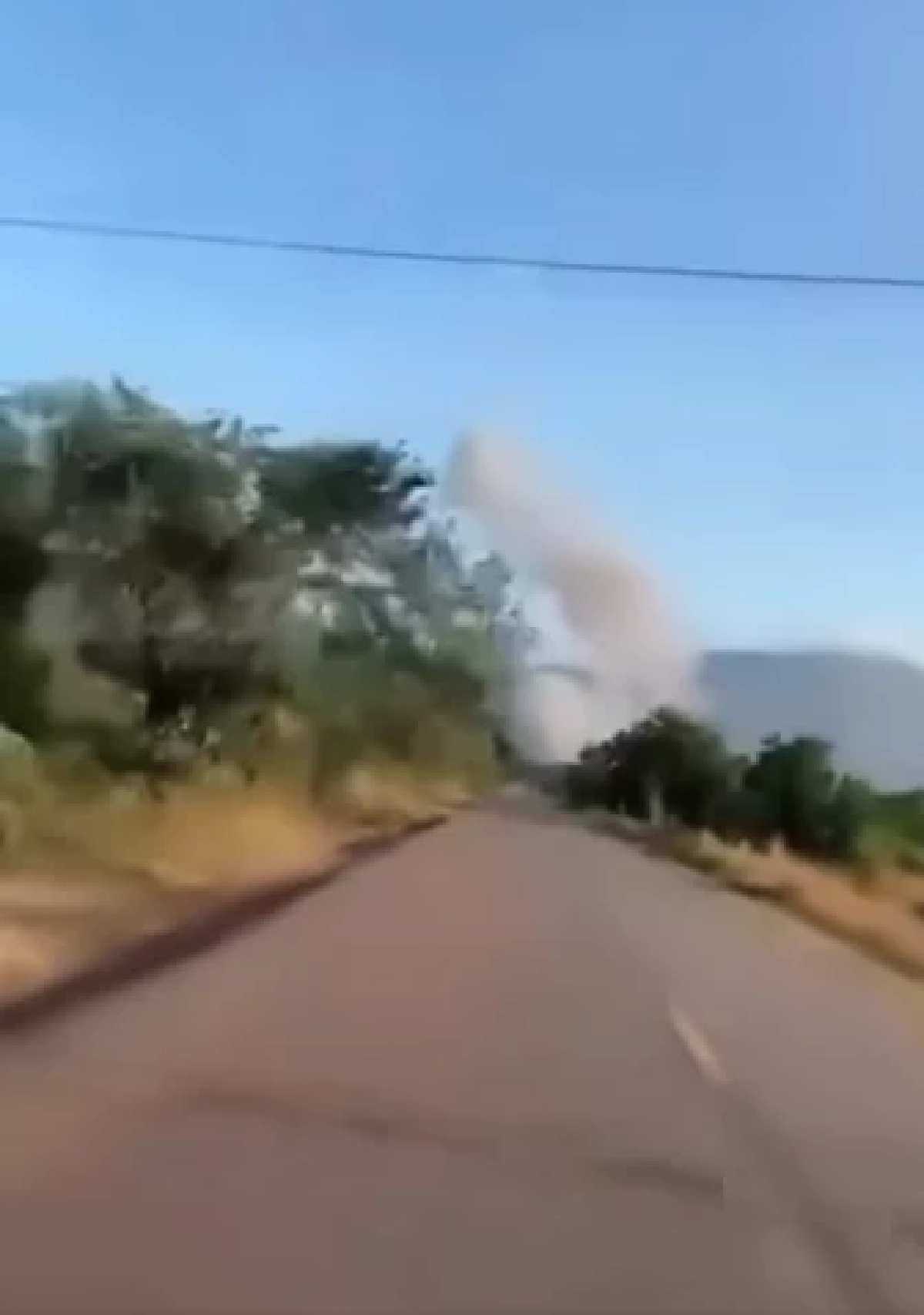 เปิดภาพ "ฮุนเซน" นั่งบัญชาการด้วยตัวเอง พร้อมนายทหารระดับสูง