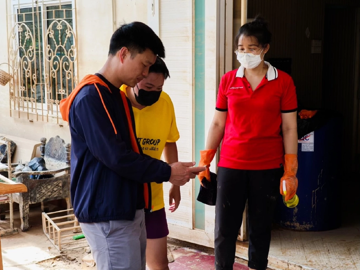 เงินช่วยน้ำท่วม 9 พันไม่พอ แถมขั้นตอนยุ่งยากซ้ำเติมผู้เดือดร้อน