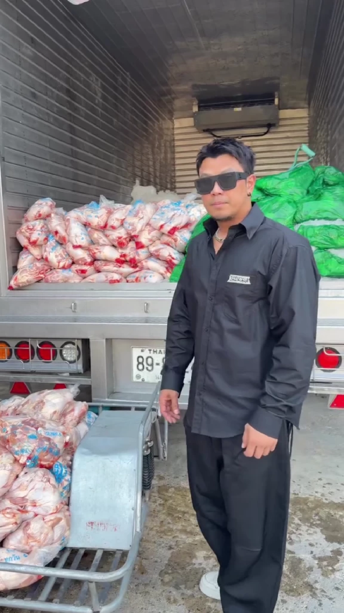 “หนุ่ม กะลา” ผนึกน้ำใจ ส่งอาหารช่วยผู้ประสบภัยจังหวัดสระแก้ว