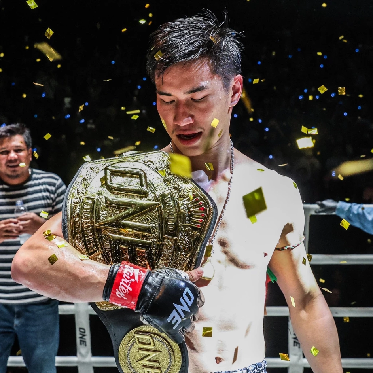 เคลื่อนไหวแล้ว "ตะวันฉาย" โพสต์สั้น ๆ หลังโดนนักชกจีนเตะเจ็บหนัก