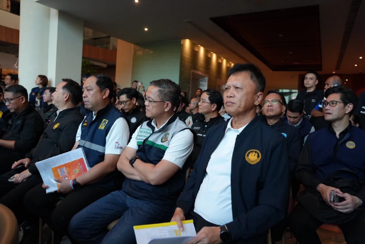 อธิบดีกรมโยธาฯ ร่วมคณะนายกฯ ติดตามสถานการณ์น้ำท่วม สงขลา ประกาศเข้าสู่ระยะฟื้นฟู