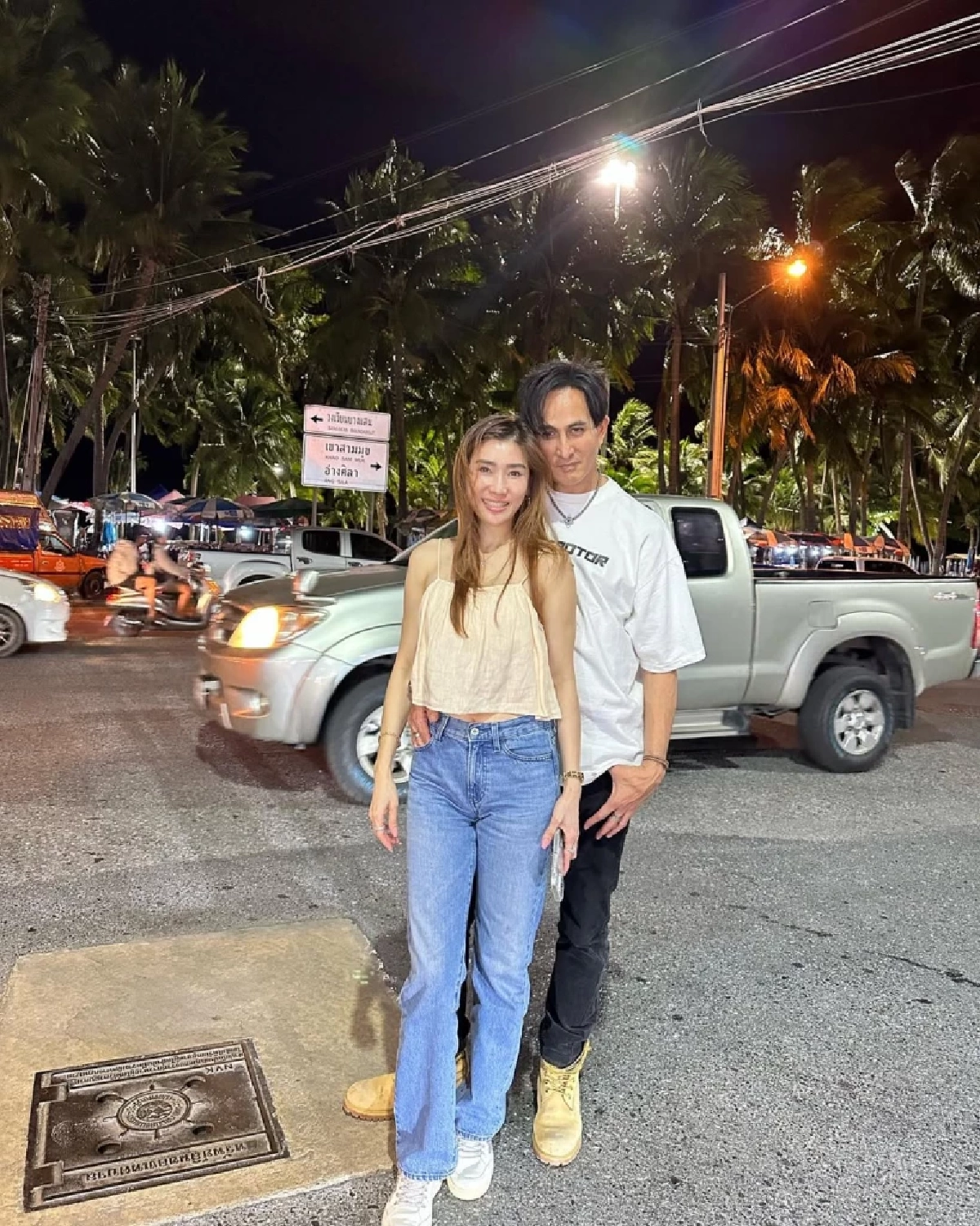 เปิดภาพล่าสุด  ภรรยาของพระเอกในตำนาน สวยจนคอมเมนต์แตก