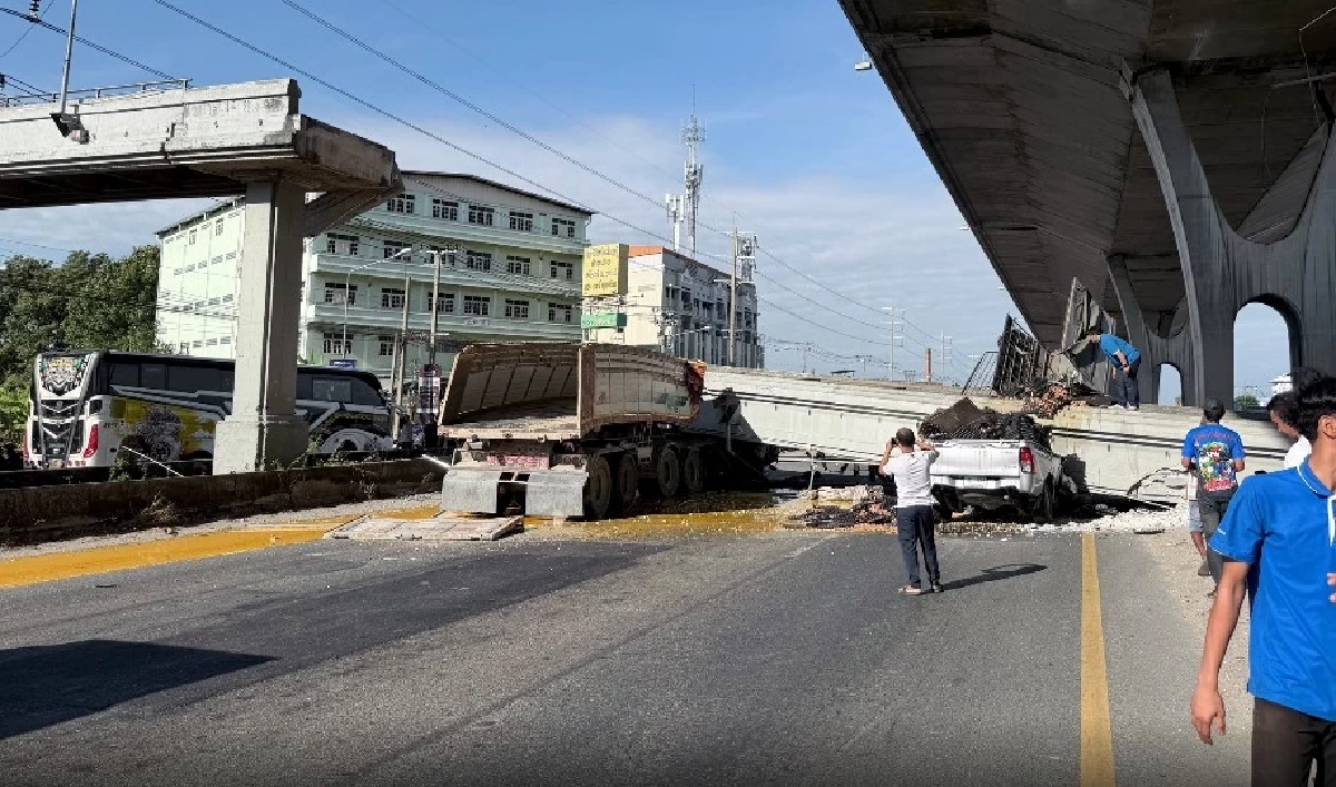 อันตรายมาก เปิดสาเหตุ สะพานลอยขาด ทับรถบรรทุก - กระบะพังยับ | ไทยนิวส์