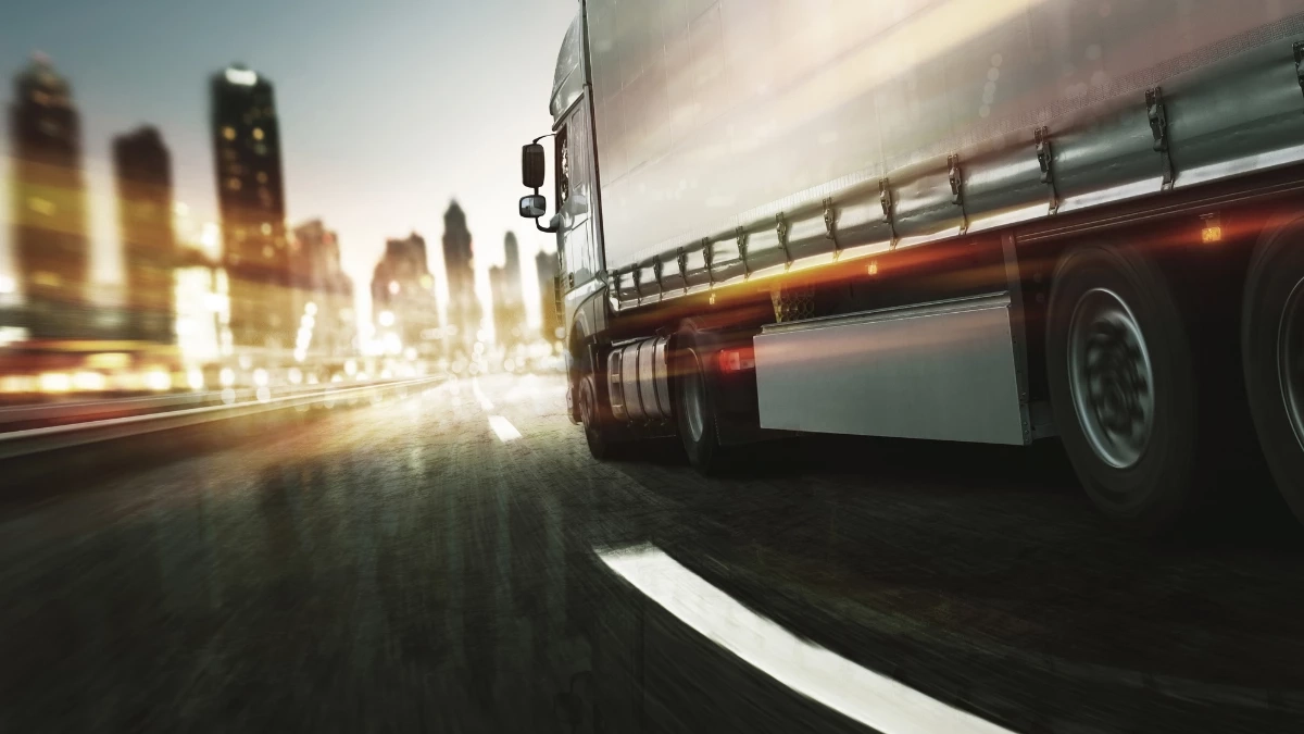 ขับแช่ขวาไม่รอด! รถใหญ่ผิดกฎหมายจราจร เจอทั้งจับทั้งปรับ