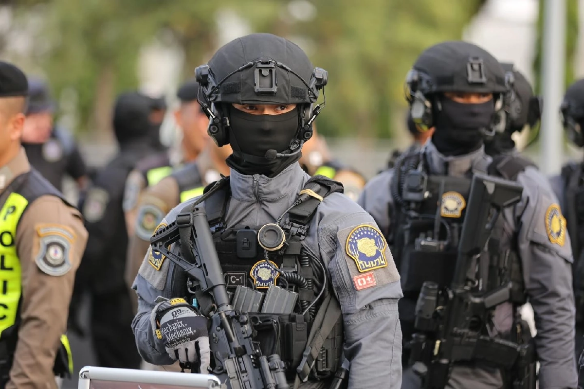 นครบาลปล่อยแถว! ระดมกำลังกว่า 400 นาย กวาดล้างอาชญากรรมรับปีใหม่