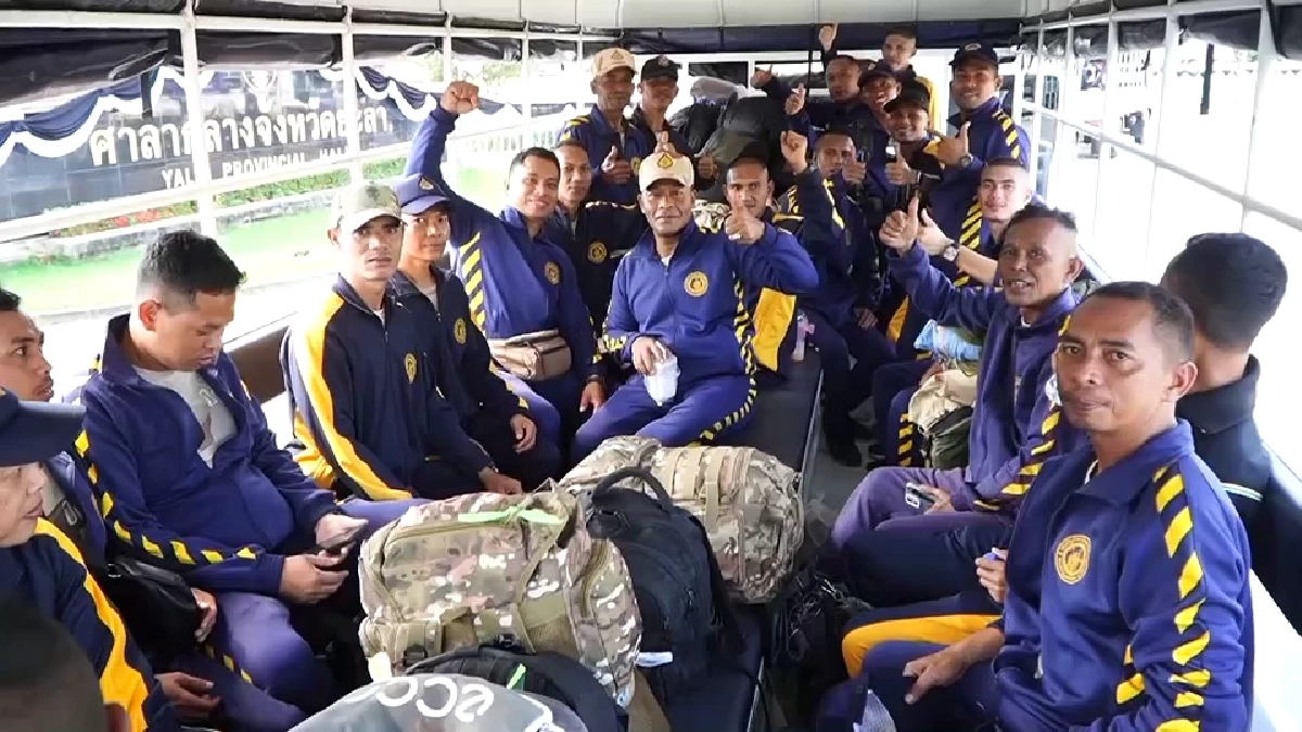 ยะลาระดม อส. 250 นาย ลุยช่วยฟื้นฟูน้ำท่วม เร่งบรรเทาความเดือดร้อน