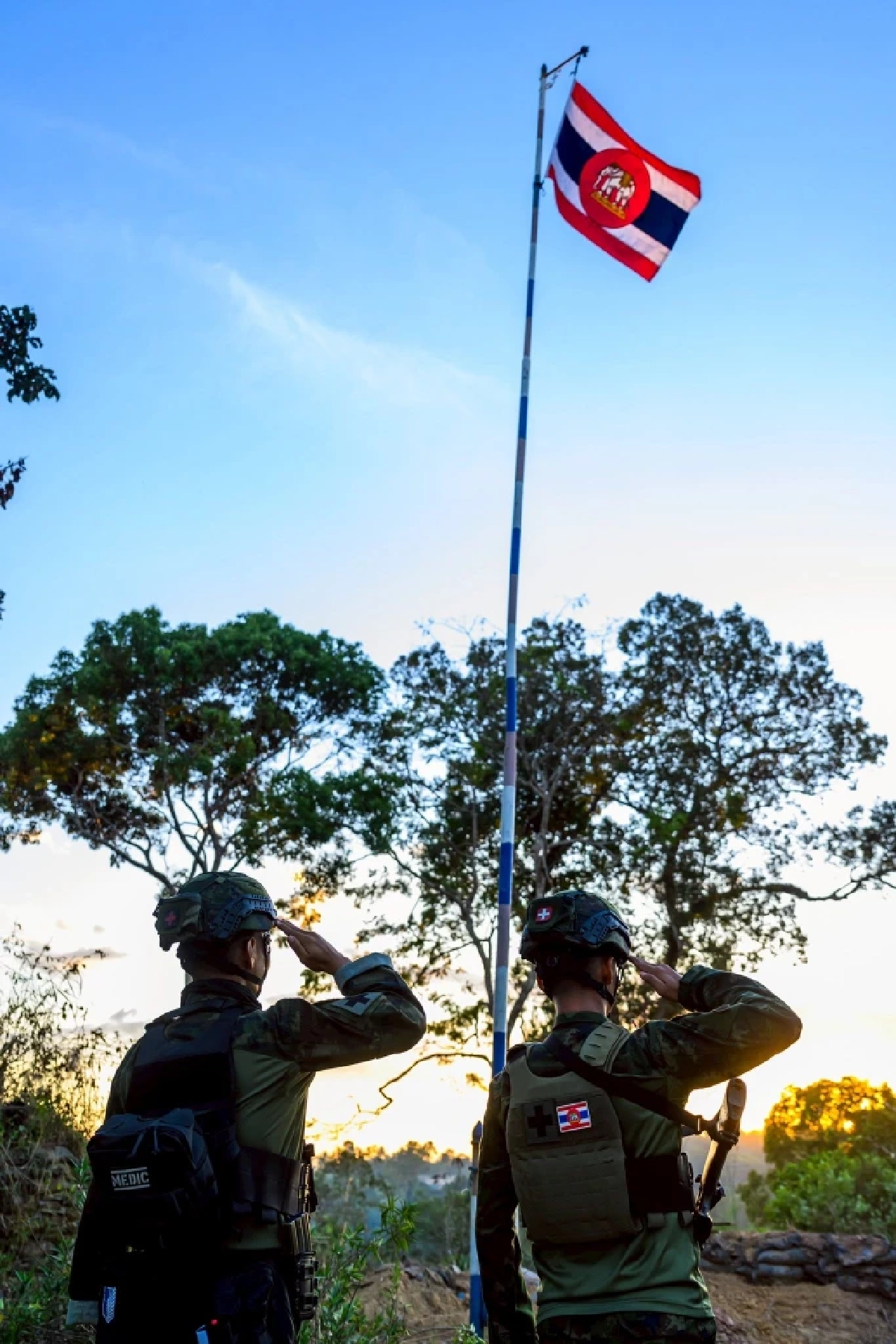 ทหารนาวิกโยธินขับไล่กำลังฝ่ายตรงข้ามออกจากดินแดนไทย