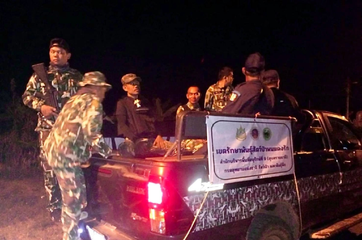 เจ้าหน้าที่ สบอ.9 รุดดูแลสัตว์เลี้ยงชาวบ้าน หลังอพยพหนีภัยชายแดน