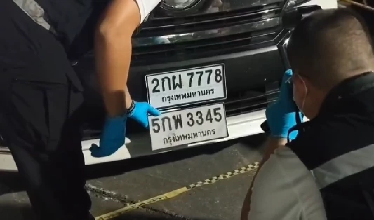 เปิดภายใน รถตู้หรู ผู้ก่อเหตุ ลั่นไกบนทางด่วน เห็นแล้วถึงกับตกใจ