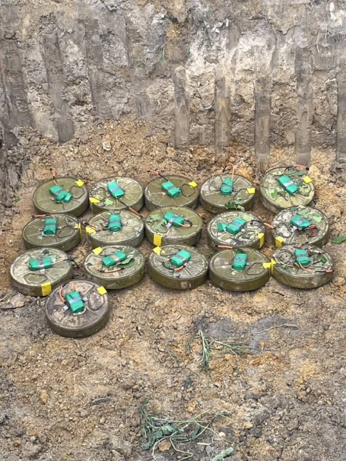 กัมพูชาละเมิดอนุสัญญาออตตาวาและกฎหมายมนุษยธรรมระหว่างประเทศ