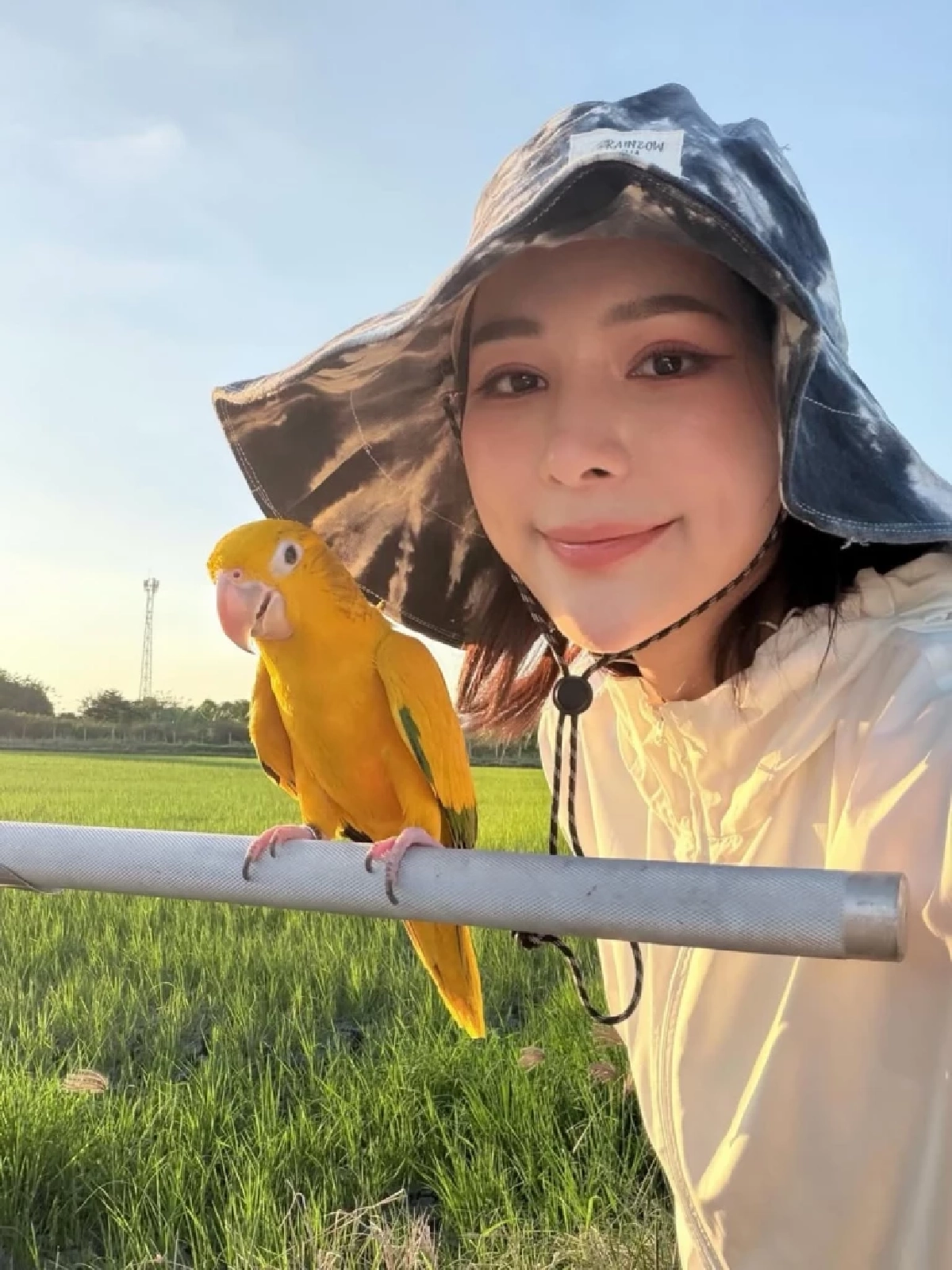  หัวอกคนรักสัตว์ “จันจิ” เผยวินาทีโล่งใจ พาน้องนกฝึกบินได้แล้ว