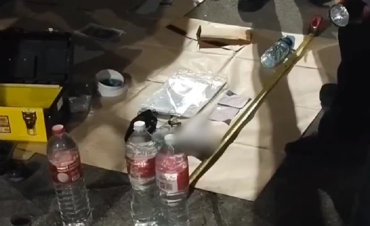 เปิดภายใน รถตู้หรู ผู้ก่อเหตุ ลั่นไกบนทางด่วน เห็นแล้วถึงกับตกใจ