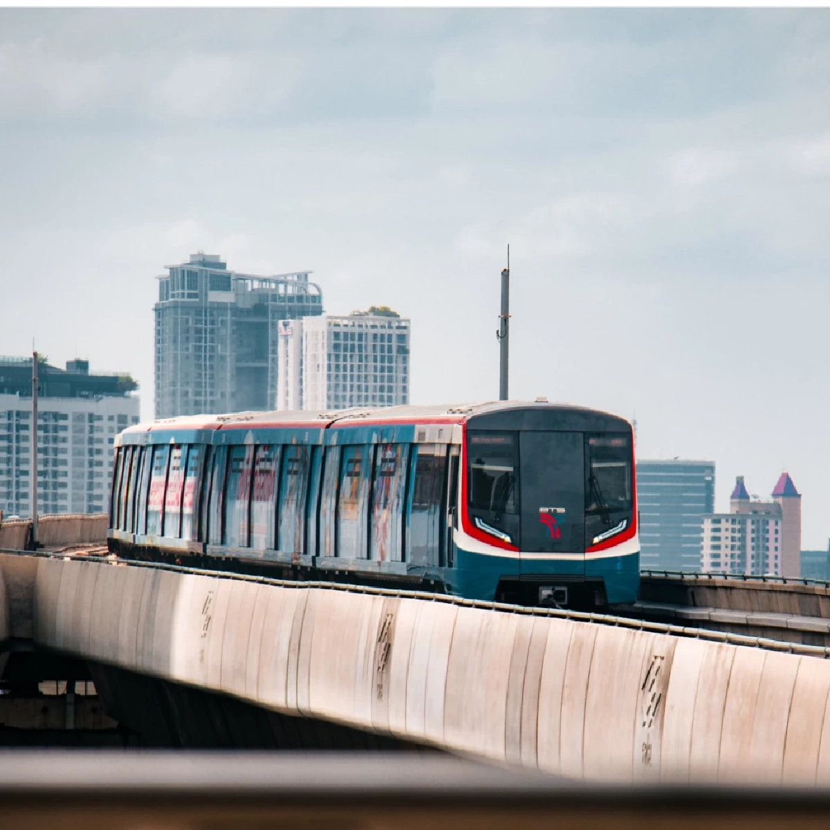 BTS ให้พ่อขึ้นฟรี 5 ธ.ค. ทุกเส้นทาง วันเดียวเท่านั้น!