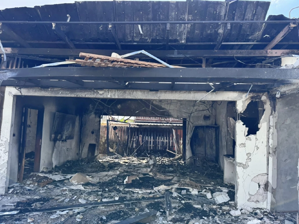 อพยพครั้งนี้ไม่มีบ้านให้กลับแล้ว หนุ่มเผยสภาพบ้าน ที่โดน BM21 ตกใส่