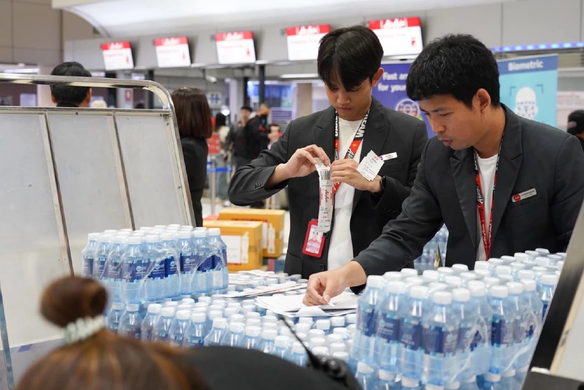 "แอร์เอเชีย" ขนส่งความห่วงใยคนไทยสู่ผู้ประสบอุทกภัยหาดใหญ่-นราธิวาส 