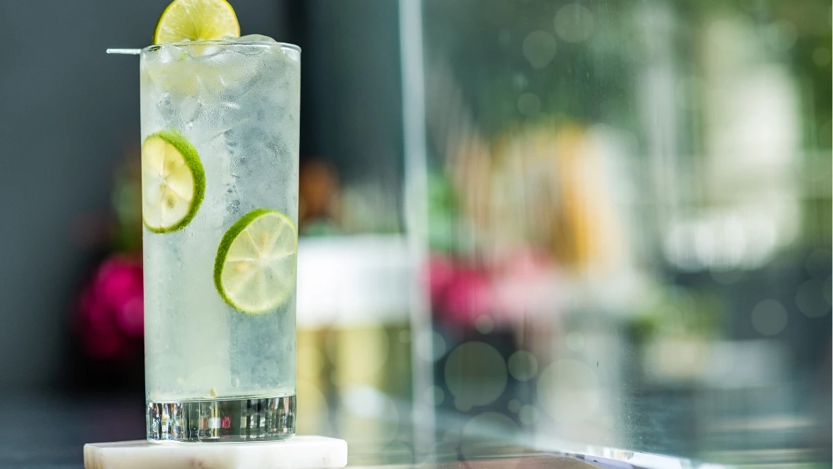 สดชื่นแต่อาจเสี่ยง เปิด 6 กลุ่มคนควรเลี่ยงดื่มน้ำมะนาว