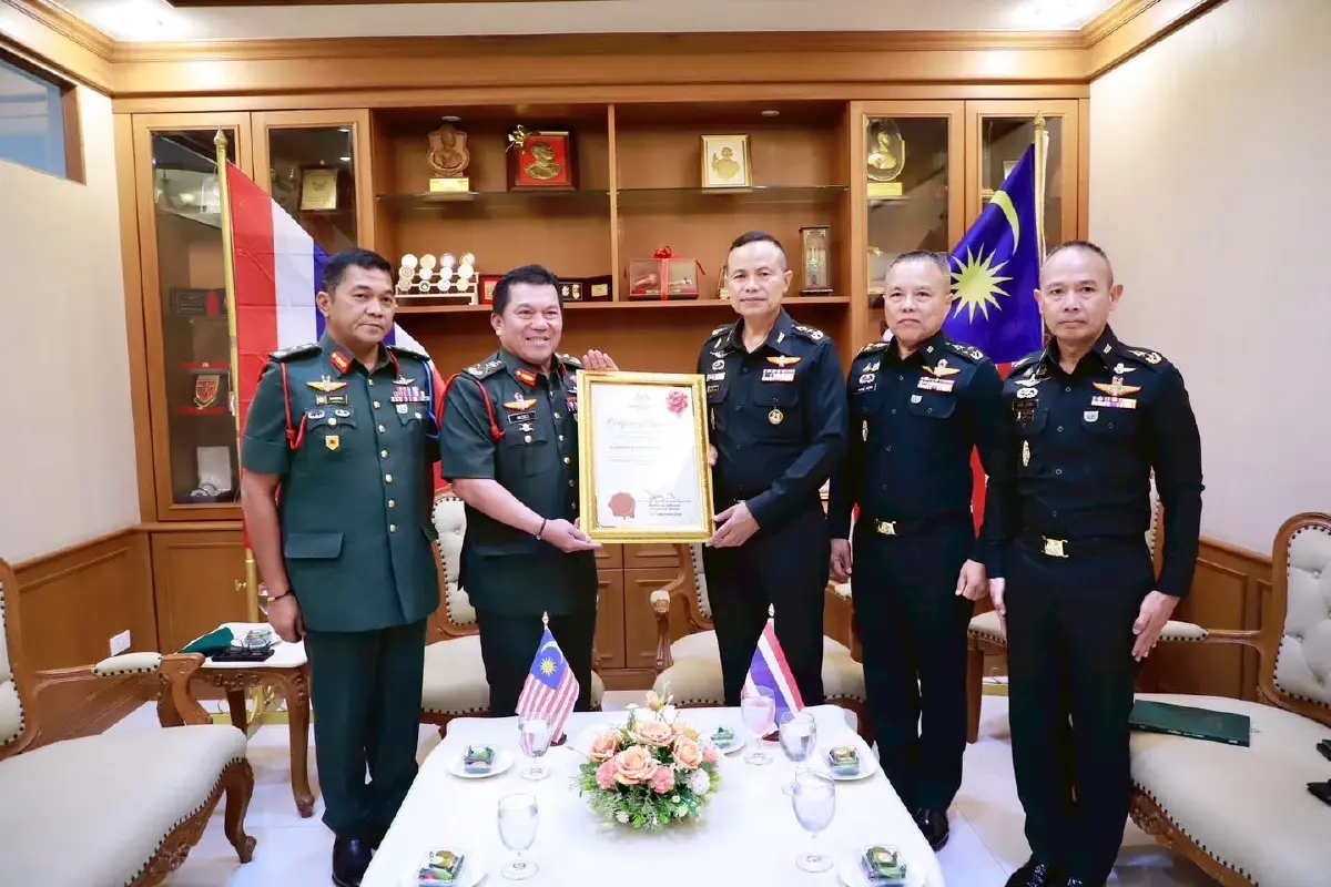 แม่ทัพภาคที่ 4 ต้อนรับเจ้ากรมข่าวกรองทหารมาเลเซีย เยือนไทย