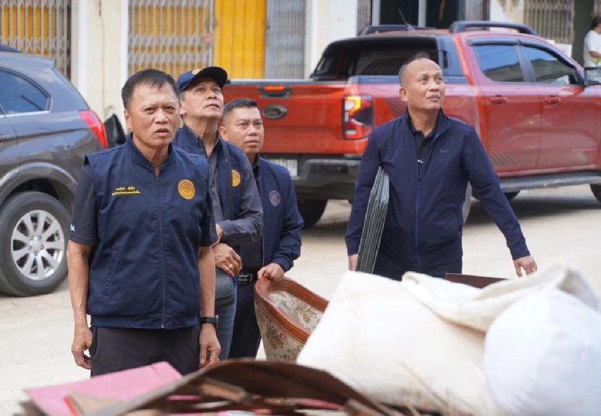 อธิบดีกรมโยธาธิการและผังเมือง ลุยฟื้นฟู"หาดใหญ่"หลังมหาอุทกภัย