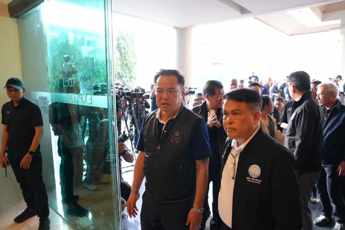 อธิบดีกรมโยธาฯ ร่วมคณะนายกฯ ติดตามสถานการณ์น้ำท่วม สงขลา ประกาศเข้าสู่ระยะฟื้นฟู