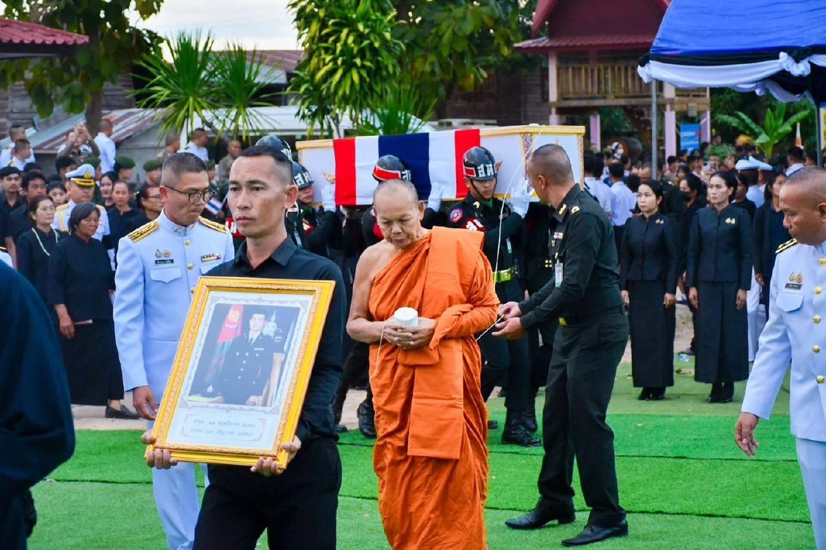 ไว้อาลัยแด่ดวงวิญญาณ สดุดีวีรบุรุษทหารกล้า ลูกพระยอดเมืองขวาง